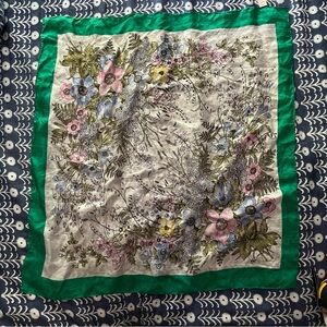 vintage hand rolled 💯 silk floral scarf